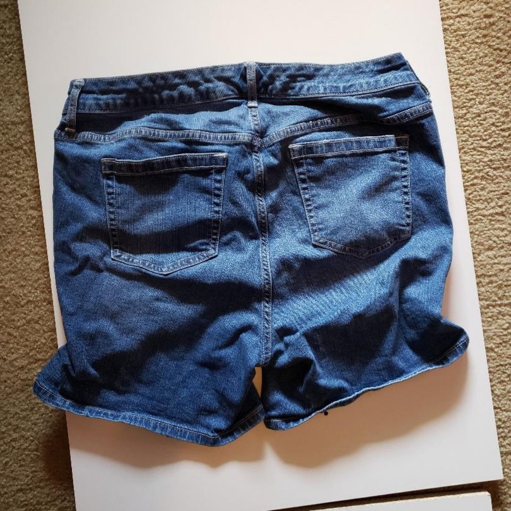 jean shorts - Picture 3 of 3